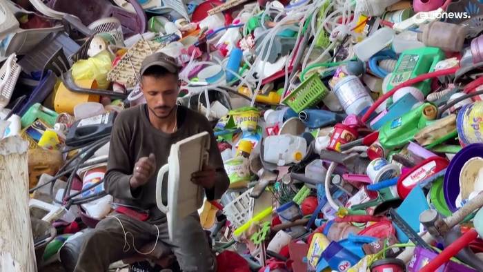 Video: Gaza: 1.000 Liter Diesel aus 1,5 Tonnen Plastikmüll