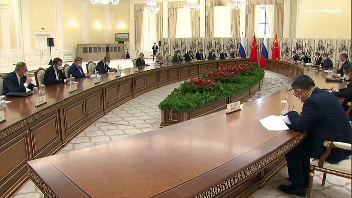 Video: Xi an Putin: China ist bereit, seine Rolle als 