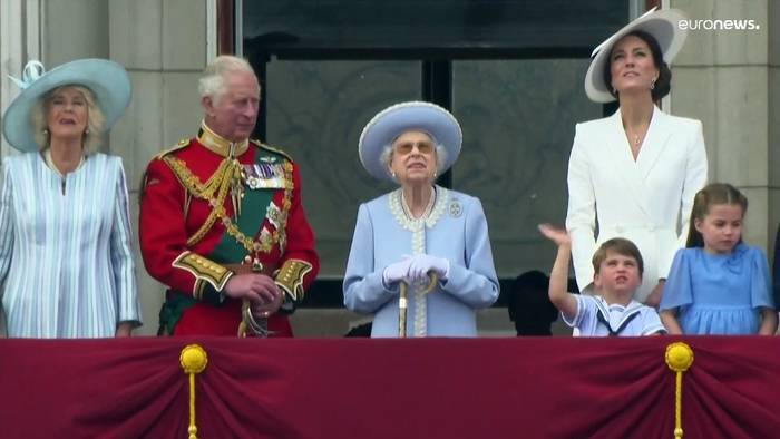 Video: Todesursache von Queen Elizabeth II. enthüllt: Woran starb die 96-Jährige?