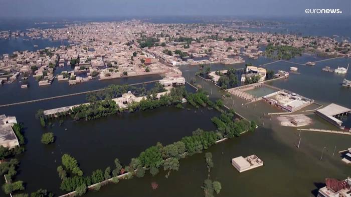 Video: Ohne Kanalisation: Überschwemmung in Pakistan ist noch nicht vorbei