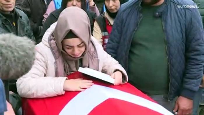 Video: Türkei: Todesopfer des Minenunglücks beigesetzt