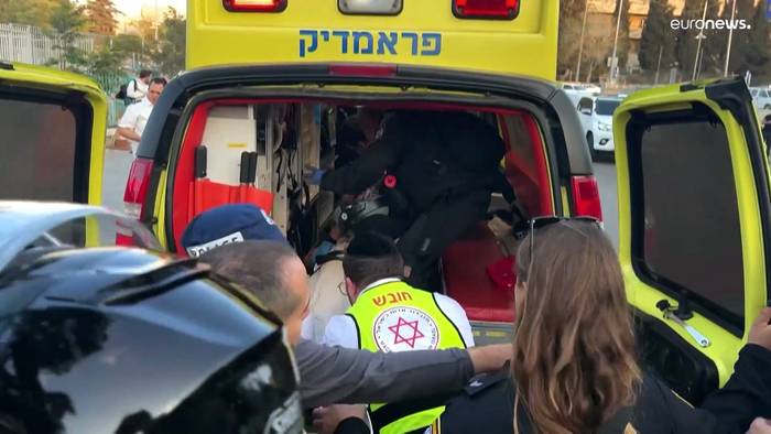Video: Ost-Jerusalem: Israeli nach Messerattacke in kritischem Zustand