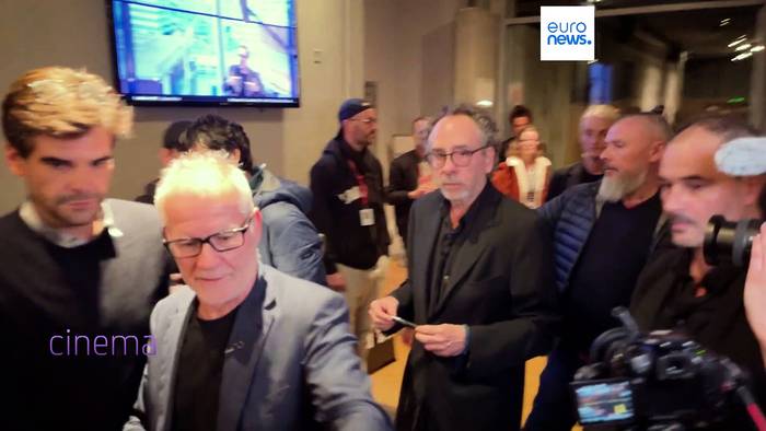 News video: Prix Lumière 2022: Tim Burton wird wie ein Rockstar gefeiert