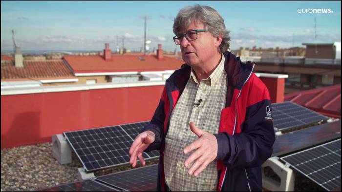 Video: Netzunabhängige Solarpanele bringen Spanien neuen Boom