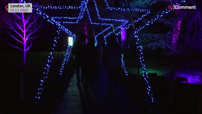 News video: London: Kew Botanicals Garden schaltet Weihnachtsbeleuchtung ein