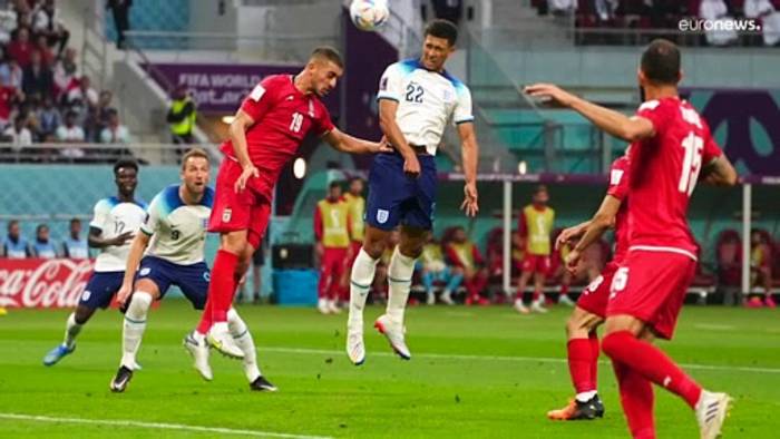 News video: Spielstand: England führt in Gruppe B, Ecuador und die Niederlande führen Gruppe A