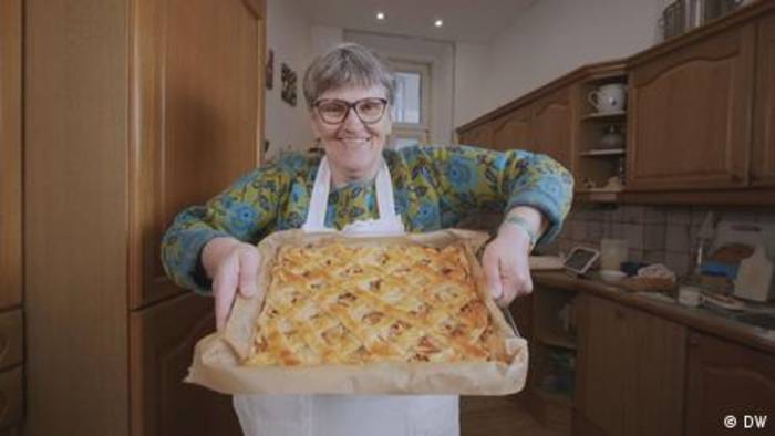Video: Wien: Kuchen essen wie bei Oma