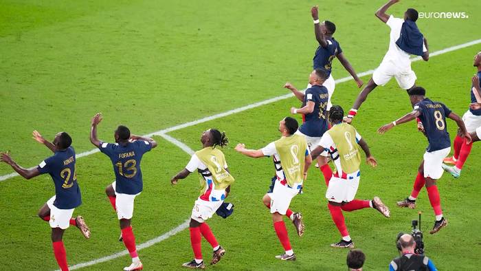 Video: Argentinien besiegt Mexiko mit 2:0, Frankreich bejubelt ein 2:1 gegen Dänemark
