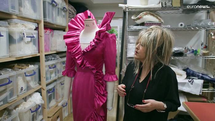 News video: Dianas erster Auftritt in Pink: Wie aus 