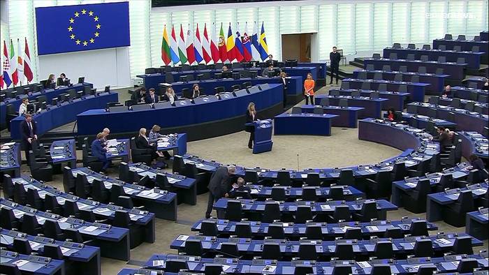 Video: Korruptionsskandal im EU-Parlament: Haftbefehl gegen vier Verdächtige erlassen