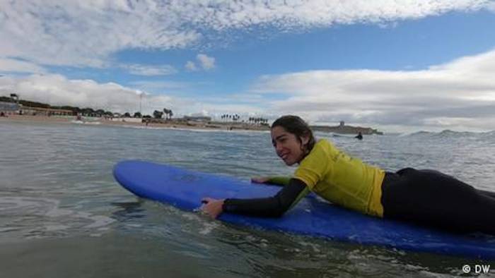 Video: Surfen trotz Behinderung