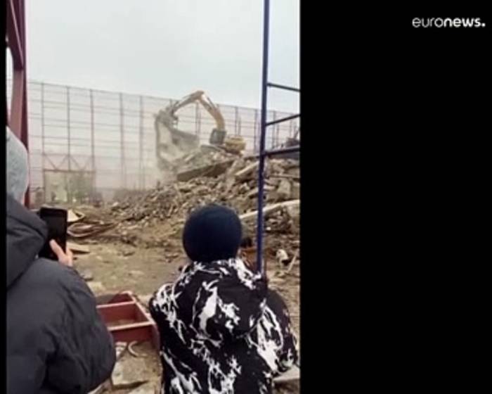 News video: Ort des Schreckens - Theaterruine in Mariupol wird abgerissen