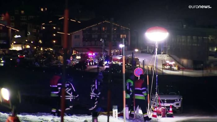News video: Lawine in Lech-Zürs in Vorarlberg: 4 Personen verletzt - Suche bis in den frühen Morgen