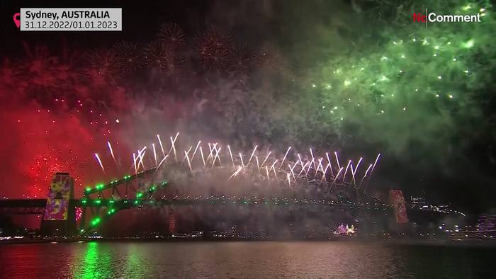 Video: Silvester in Down Under: Sydney und Auckland begrüßen 2023 mit Feuerwerk
