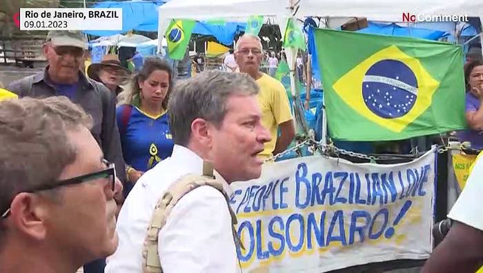 Video: Aufräumen in Brasilia