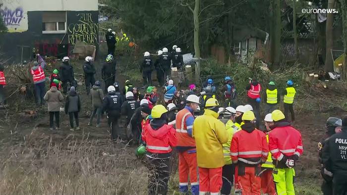 News video: Räumung von Lützerath: Tunnelversteck stellt Polizei vor große Herausforderung