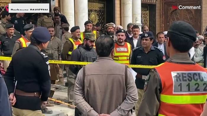 Video: Blutbad in der Moschee: Mehr als 90 Tote in Pakistan