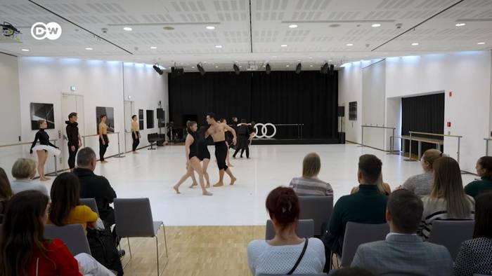 Video: Ungarn: Ballett in der Autofabrik