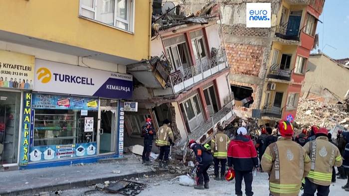 News video: Not, Chaos und Selbstjustiz nach Erdbeben: Macht Erdogan schon Wahlversprechen?