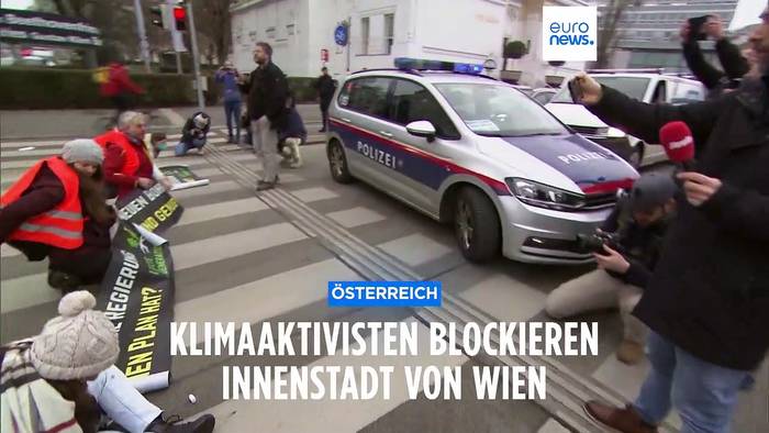 Video: Klimaaktivisten blockieren Innenstadt von Wien
