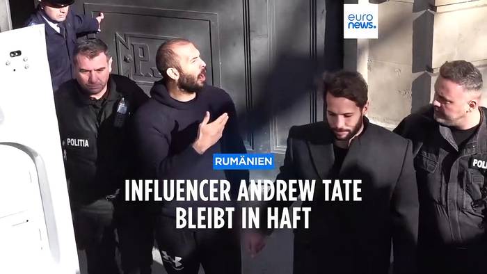 News video: Influencer Andrew Tate bleibt in Haft - Frauen berichten: 