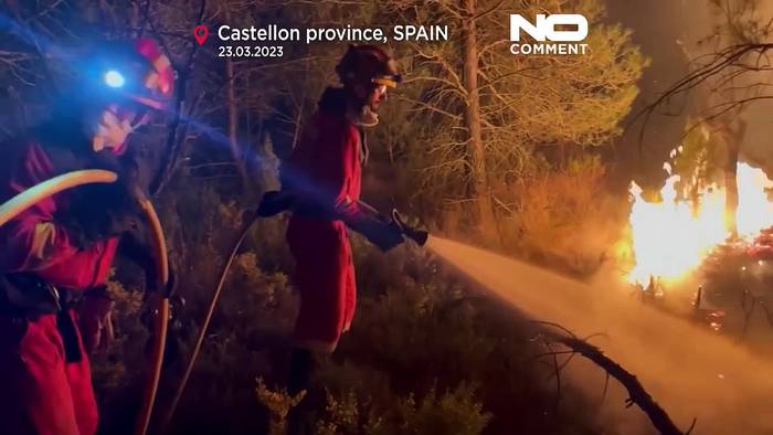 Video: Schwerer Waldbrand im Osten Spaniens