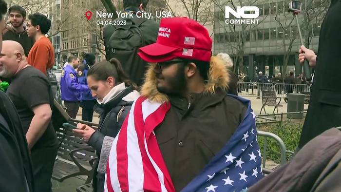 Video: Fans und Gegner von Donald Trump geraten in New York aneinander