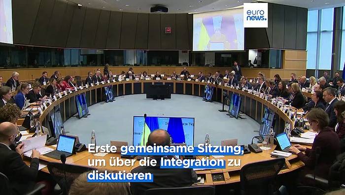 Video: Das erste Mal: EU Parlament und ukrainische Rada tagen zusammen