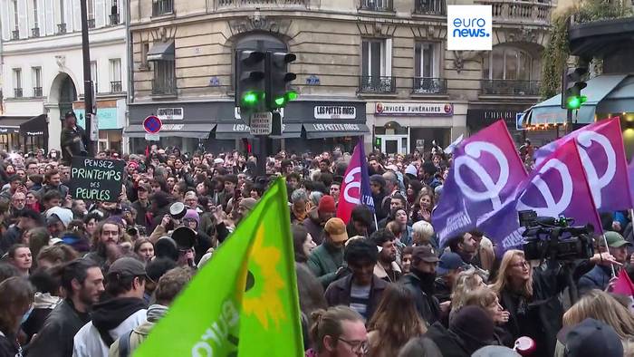 Video: Topfschlagen in Frankreich: Lauter Protest während Macrons TV-Ansprache