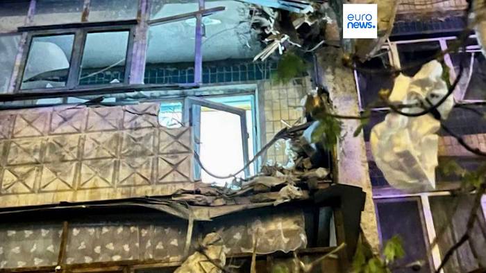 Video: Russland: Evakuierung nach versehentlicher Bombardierung - Diplomatischer Stress mit Berlin