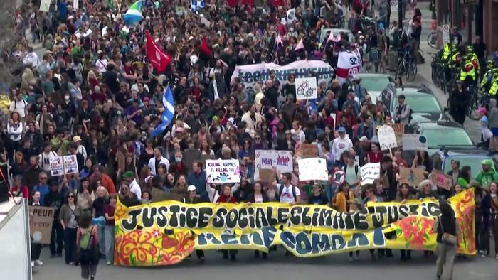 Video: Tausende Menschen demonstrieren in Montreal gegen Klimawandel