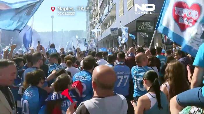 News video: Party nonstop: Fans des SSC Neapel bleiben im Scudetto-Rausch