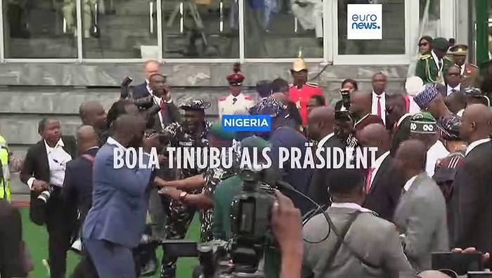 News video: Stadion-Zeremonie: Bola Tinubu als Präsident Nigerias vereidigt