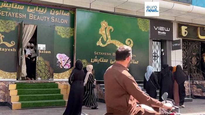 News video: Mutige Frauen in Kabul wehren sich gegen Schließung von Schönheitssalons