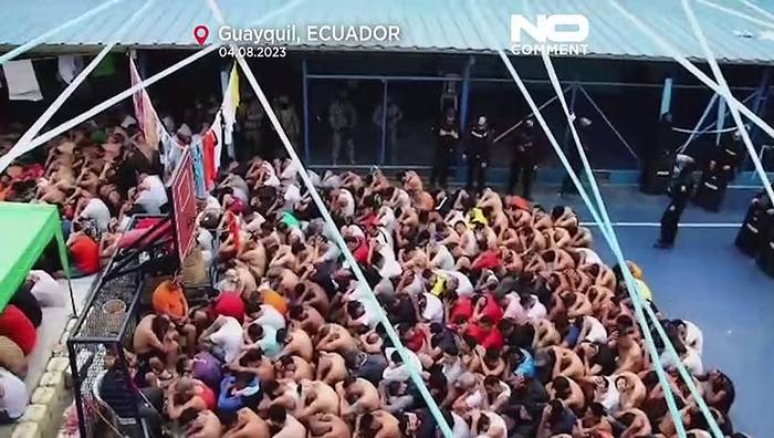 Video: Bomben und Drogen: Großrazzia in Ecuadors gefährlichstem Gefängnis