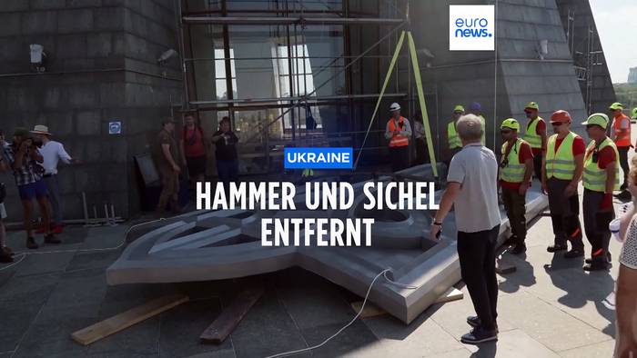 News video: Ukraine montiert Hammer und Sichel von Monument in Kiew ab