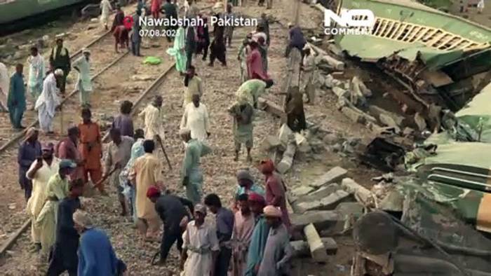 Video: Nach dem verheerenden Zugunglück in Pakistan: Bahnverkehr teilweise wieder aufgenommen