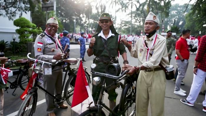 News video: Flaggenparade: Warmlaufen für den indonesischen Unabhängigkeitstag
