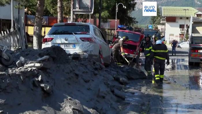 News video: Extremwetter: Erdrutsch und eine Schlammlawine in Norditalien