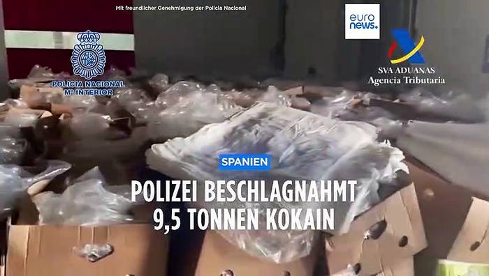News video: Wertvolle Fracht in Algeciras: Behörden stellen 9,5t Kokain in Bananenkartons sicher