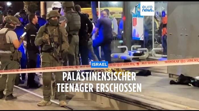 News video: Israelischer Polizist tötet 14-jährigen Attentäter an Haltestelle in Jerusalem