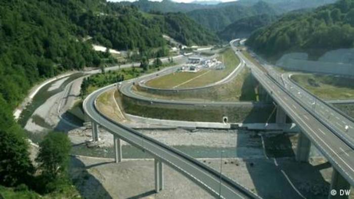 News video: Autobahn in Montenegro: in Chinas Schuldenfalle