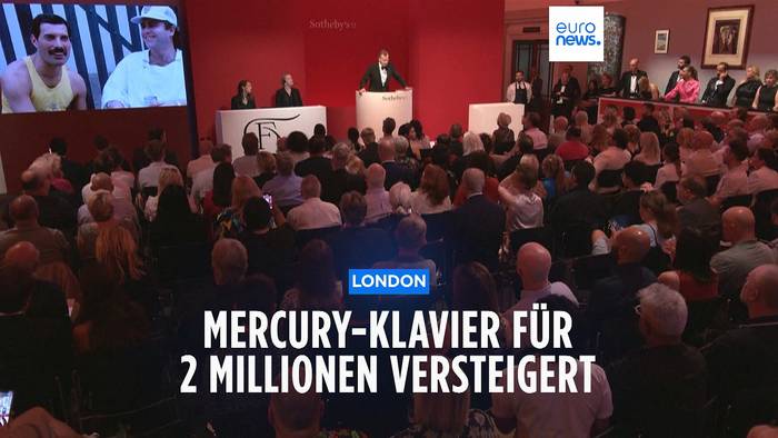 News video: Klavier von Freddie Mercury für zwei Millionen Euro versteigert