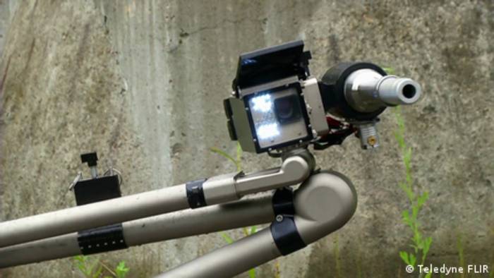 News video: Wie Roboter Polizisten unterstützen