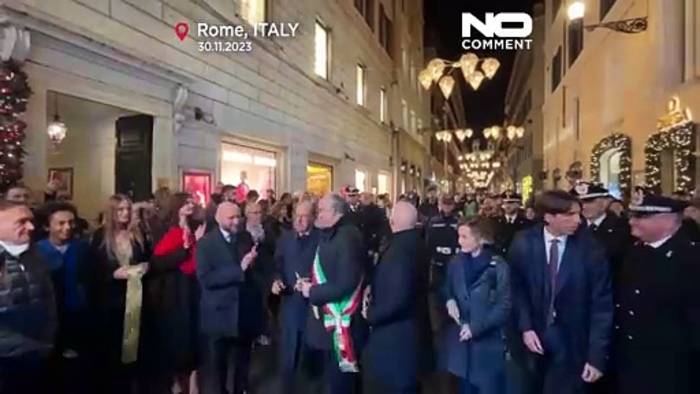 Video: Weihnachtslichter in Rom - doch noch kein erleuchteter Baum