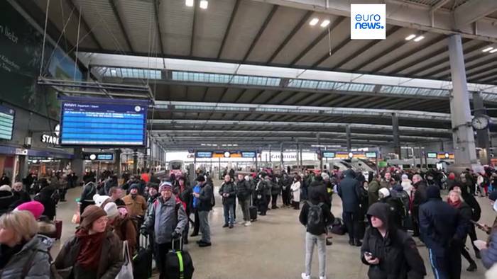 Video: Schneerekord in München - alle Flüge bis Sonntagfrüh gestrichen