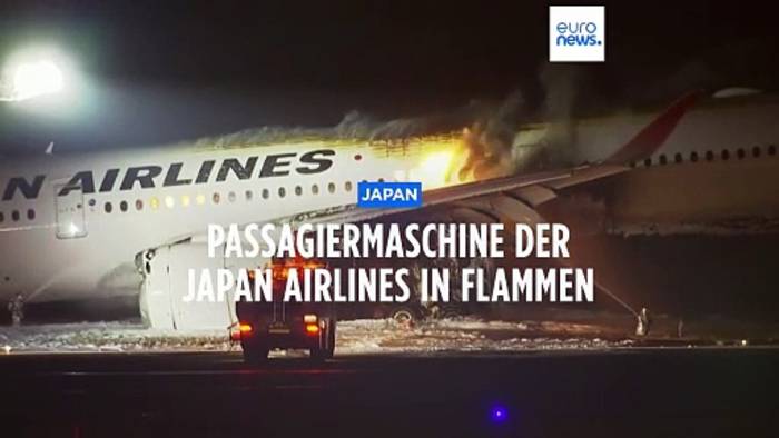 Video: Haneda-Flughafen in Tokio: Passagiermaschine der Japan Airlines steht in Flammen