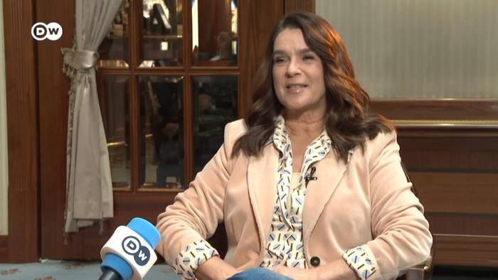 Video: Katarina Witt in Sarajevo 40 Jahre nach dem Olympiasieg