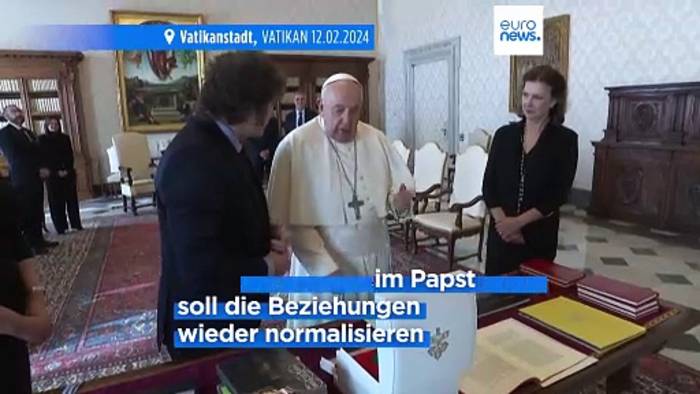 News video: Beziehungen tauen auf: Papst Franziskus empfängt Javier Milei im Vatikan