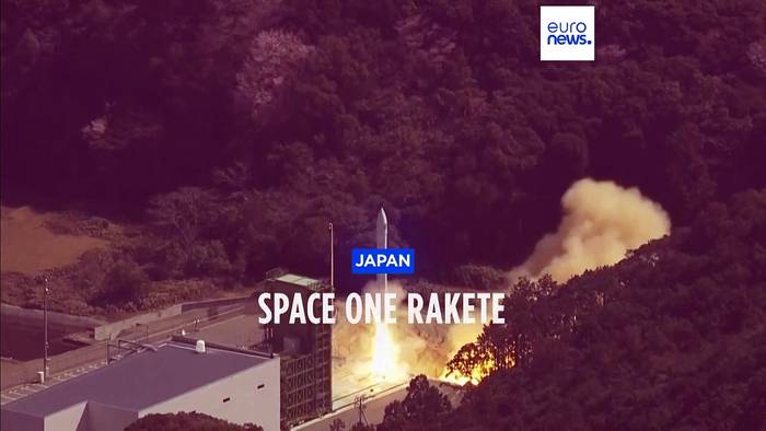 News video: Riesige Explosion: Japanische Rakete geht kurz nach dem Start in Flammen auf